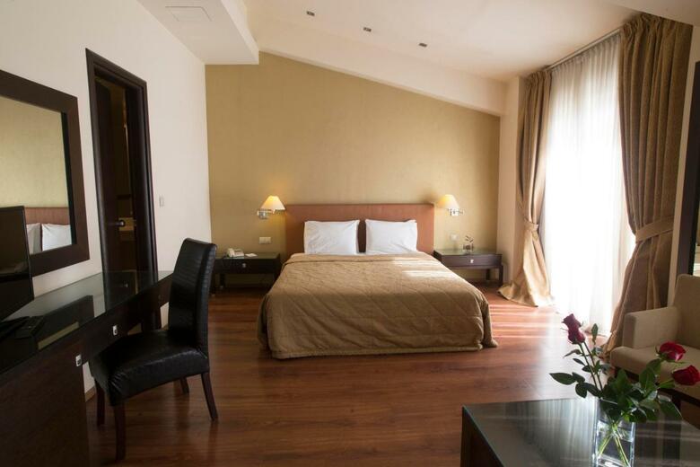 Hotel Davitel Tobacco
