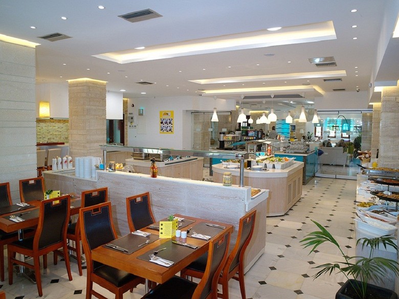 Kyknos Beach Hotel & Bungalows