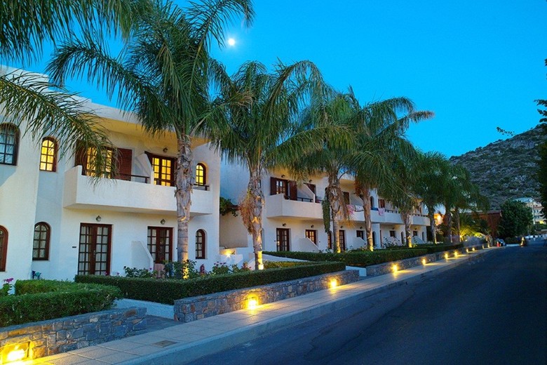 Kyknos Beach Hotel & Bungalows