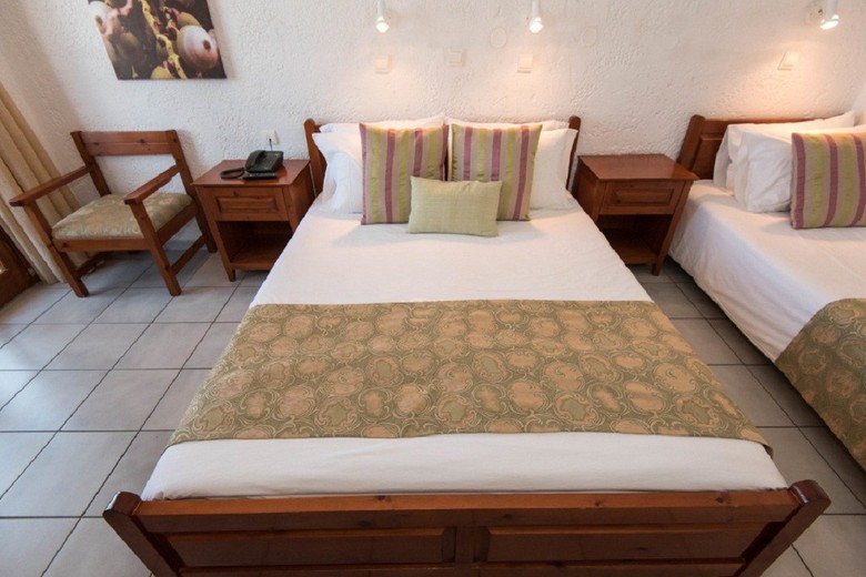 Kyknos Beach Hotel & Bungalows