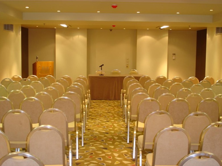 Hotel Gdm Megaron