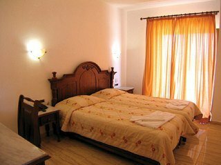 Hotel Geraniotis Beach