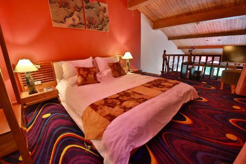 Crystal Boutique Hotel