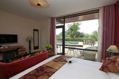Crystal Boutique Hotel