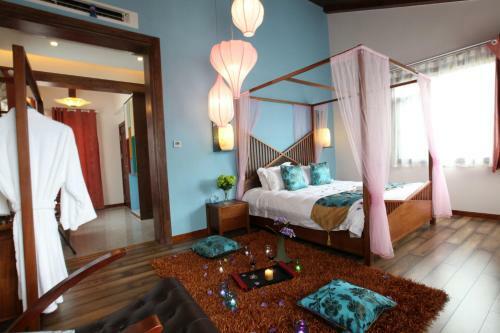 Crystal Boutique Hotel