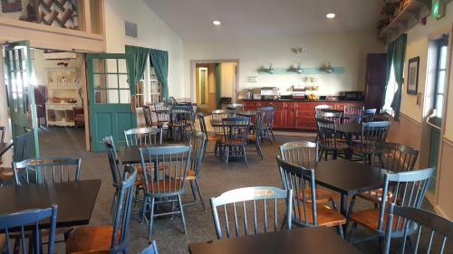 Hotel Amish Inn