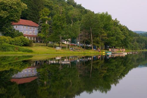 Posada Inn At Starlight Lake & Restaurant