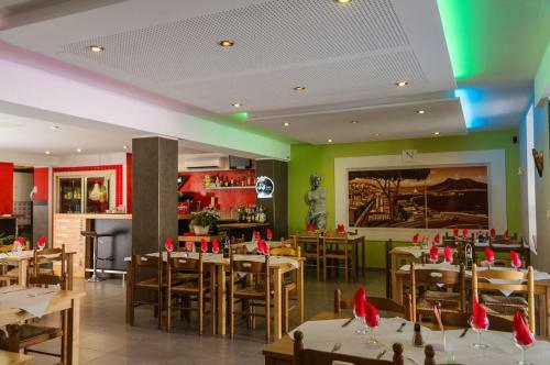 Hotel H�tel Les Italiens