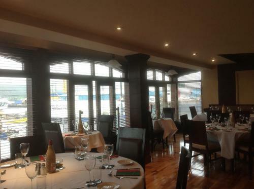 Hostal The Lough And Quay