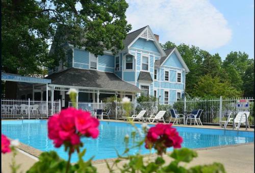 Bed & Breakfast White Rose Inns & Motel