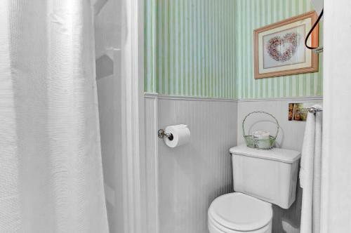 Bed & Breakfast White Rose Inns & Motel