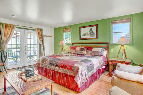 Bed & Breakfast White Rose Inns & Motel