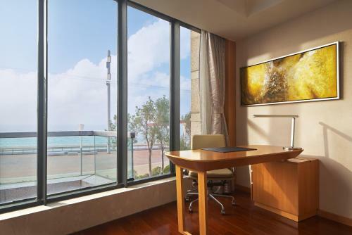 Hotel Sheraton Yantai Golden Beach Resort