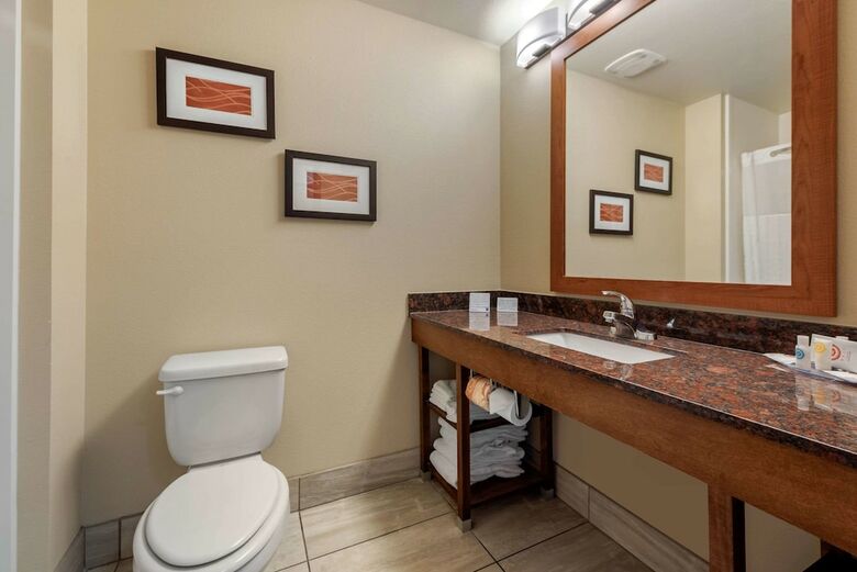 Hotel Comfort Inn Limon