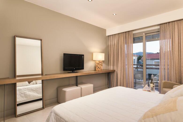 Hotel Ino
