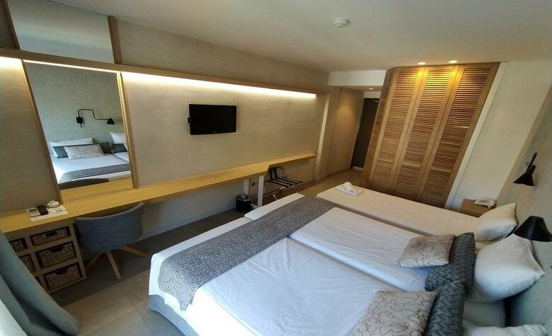 Hotel Minoa