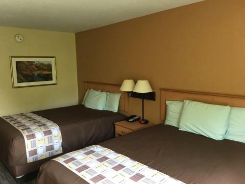 Hotel Hometown Inn