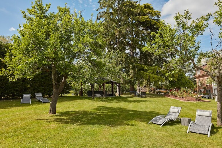 Hotel De La Pommeraie