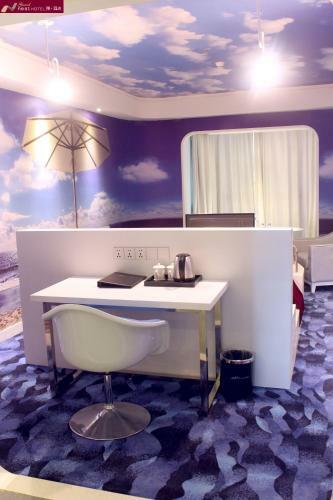 Grand Nest Hotel