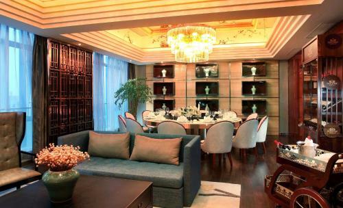 Taizhou International Hotel