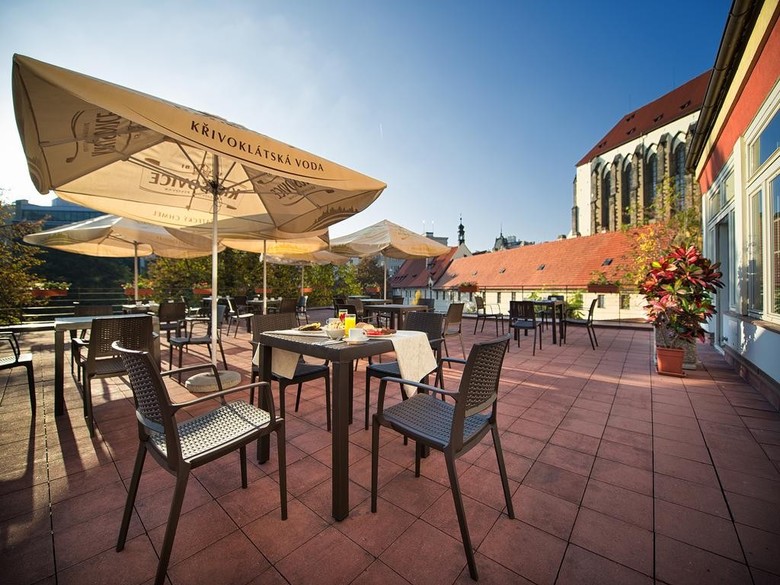Ea Hotel Julis