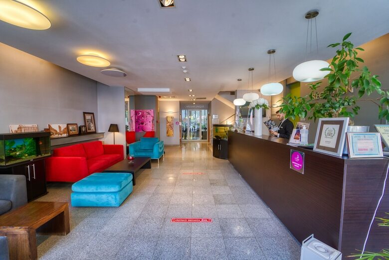 Unique Hotel