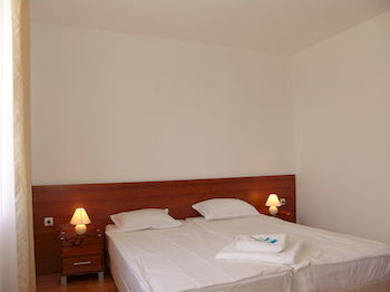 Hotel Elit 2 (.)