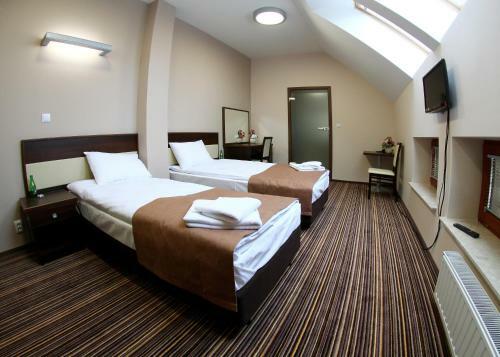 Aviator Hotel