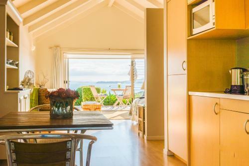 Hostal The Moorings Studio Apartments