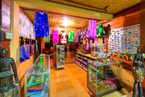 Hotel Lally And Abet Beach Cottages