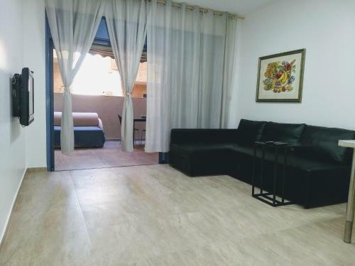 Laguna Apartments