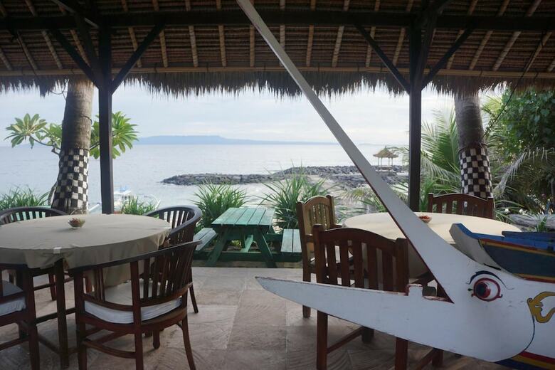 Hostal Puri Pandan Restaurant And Bungalow