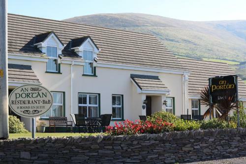 Hostal An Port�n Guest House And Restaurant