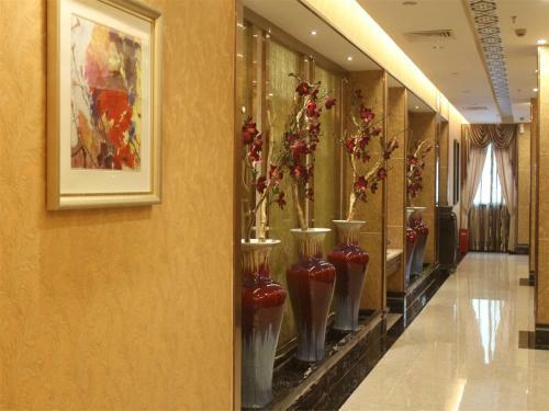 Vienna Hotel Zhongkai Road Branch