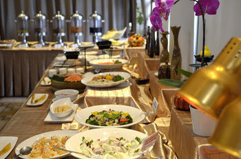 Hotel Regalees
