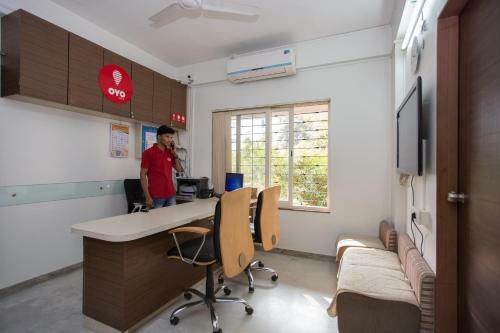 Cozynest Service Apartments - Baner Pune