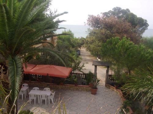 Hostal B&B Valoroso Village