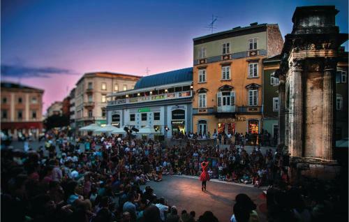 Holiday Home Pjescana Uvala 15