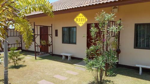 Rainbow Hill Hotel