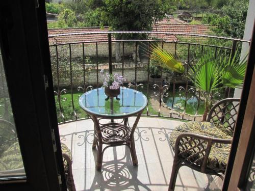 Hostal Guest House Villa Elma