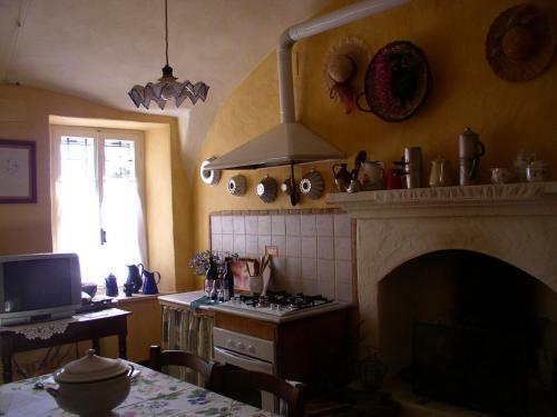 Apartamentos Glicine Camino