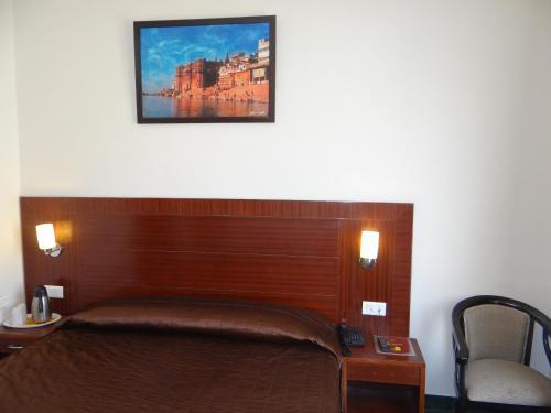 Hotel Janhvi International