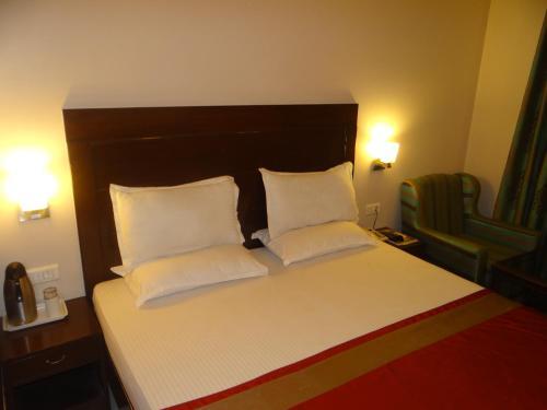 Hotel Janhvi International