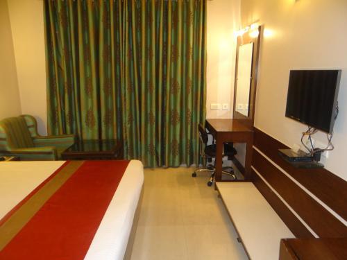 Hotel Janhvi International