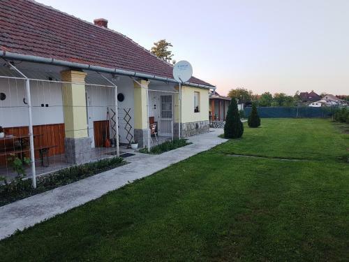 Hostal Vir�gos Vend�gh�z