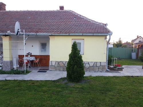 Hostal Vir�gos Vend�gh�z