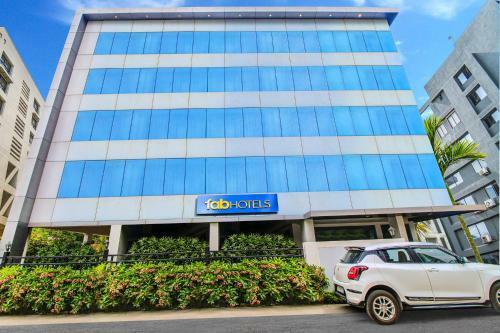 Hotel Sybaritic Suites Gachibowli