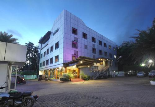 Hotel Park Residency