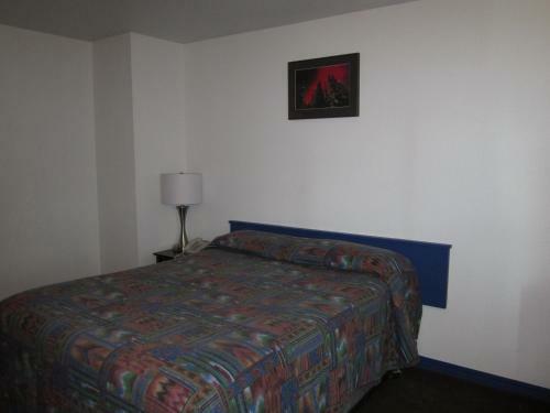 Nisutlin Trading Post Motel