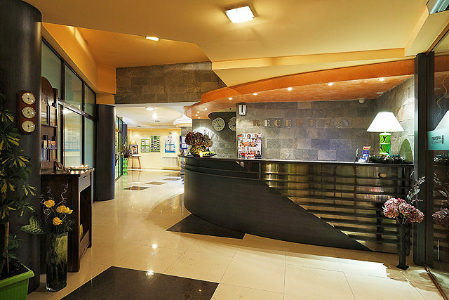 Hotel Grand Montana